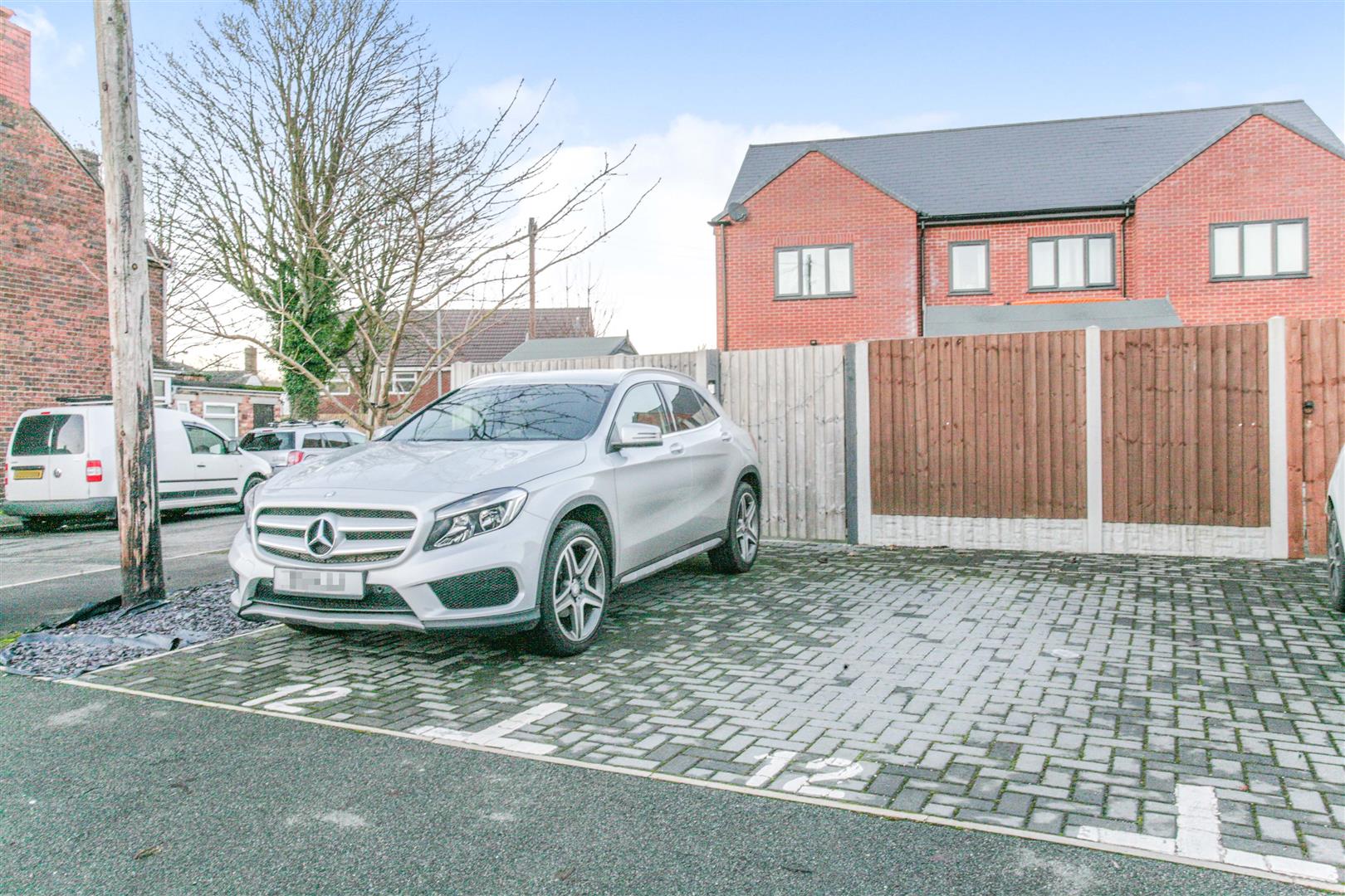 OFF ROAD PARKING